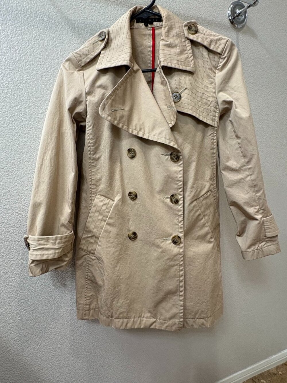 Theory Short Trench Petite
